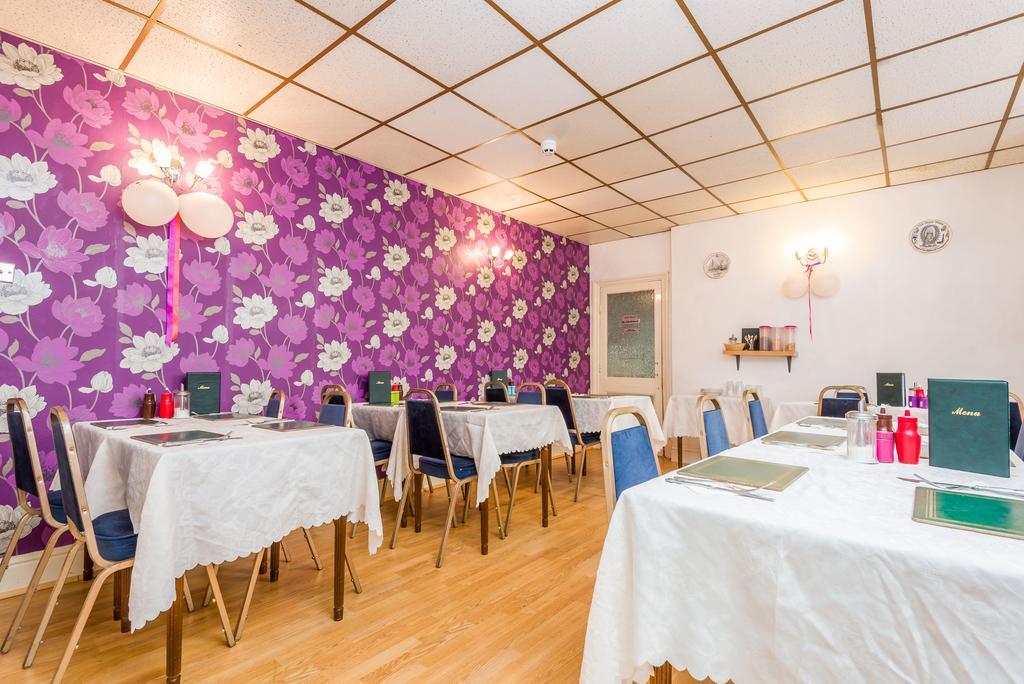 Uk Travel & Hospitality Ltd Ta Canberra Hotel Блекпул Екстериор снимка