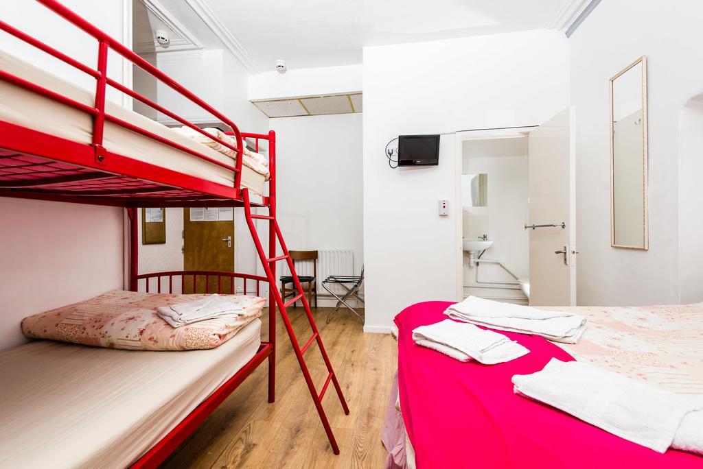 Uk Travel & Hospitality Ltd Ta Canberra Hotel Блекпул Екстериор снимка