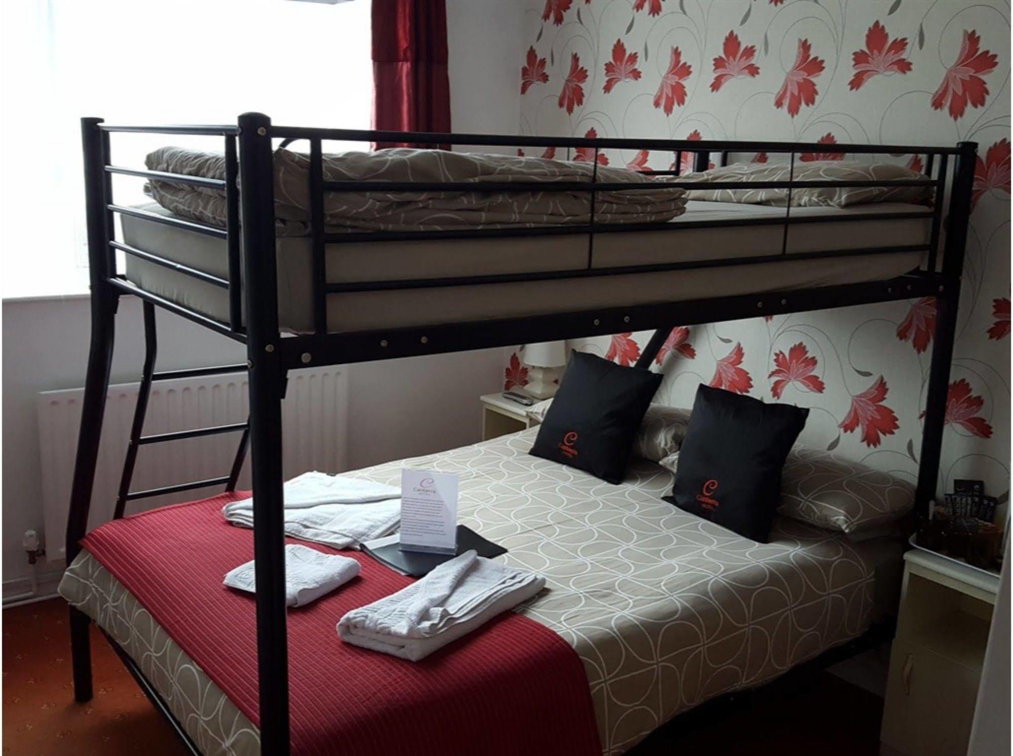Uk Travel & Hospitality Ltd Ta Canberra Hotel Блекпул Екстериор снимка